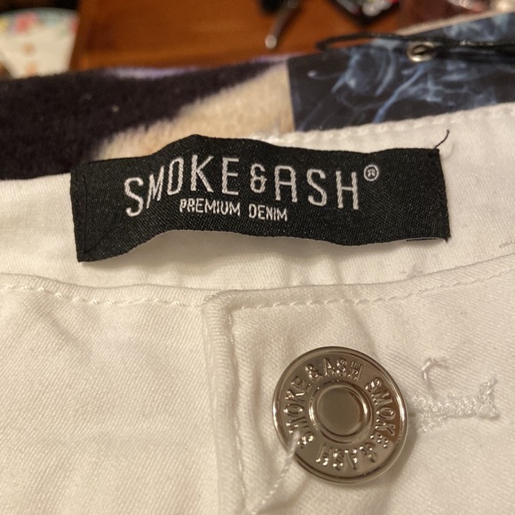 Smoke and Ash Mens White Ripped Jeans - Picture 3 of 7